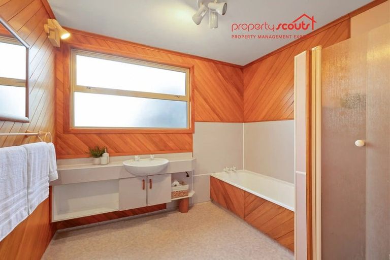 Photo of property in 14 Barrett Street, Westown, New Plymouth, 4310