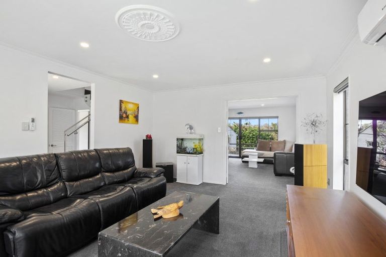 Photo of property in 112 Valley Road, Pukekohe, 2120