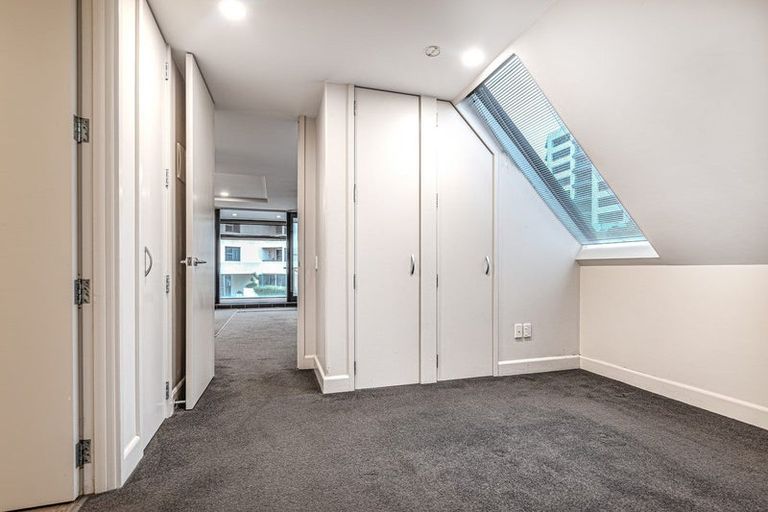 Photo of property in 203/4 Maunganui Road, Mount Maunganui, 3116