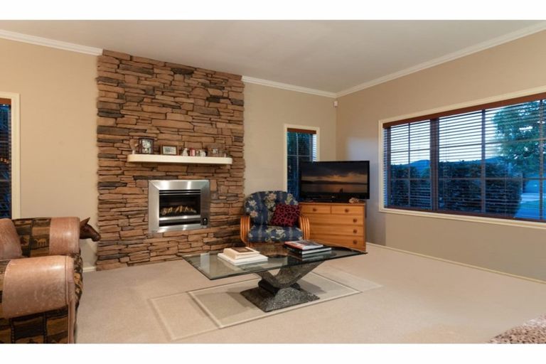 Photo of property in 32 Alva Glen Place, Pyes Pa, Tauranga, 3112