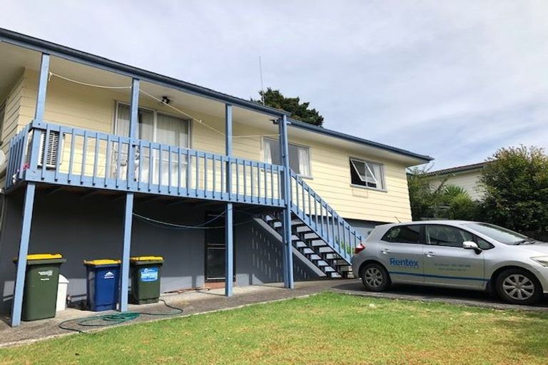 Photo of property in 103 Spinella Drive, Bayview, Auckland, 0629
