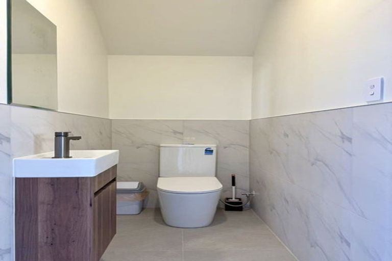 Photo of property in 28d Kereru Street, Henderson, Auckland, 0612