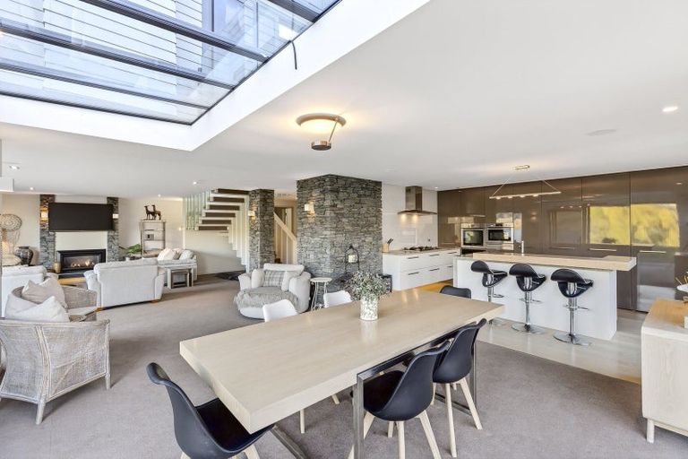 Photo of property in 12 De Bettencor Place, Mount Pisa, Cromwell, 9383