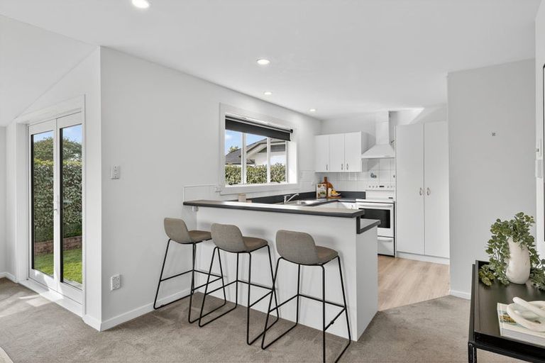 Photo of property in 40 Harrowdale Drive, Avonhead, Christchurch, 8042