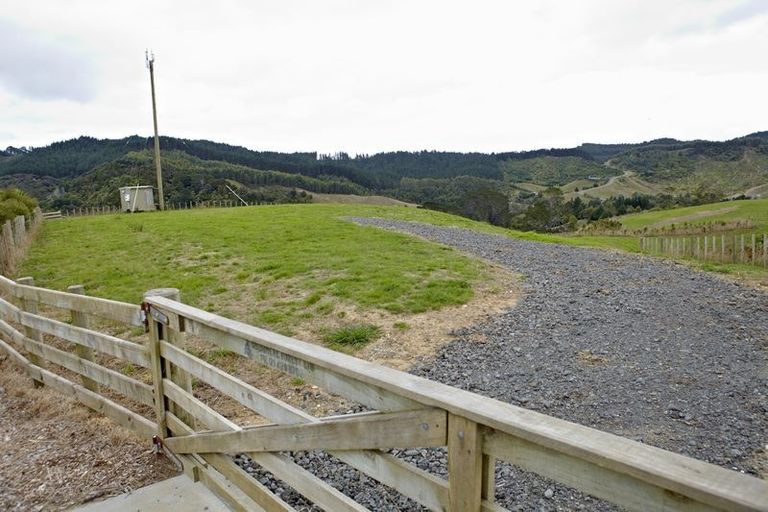 Photo of property in 43 Haul Road, Tahekeroa, Kaukapakapa, 0873