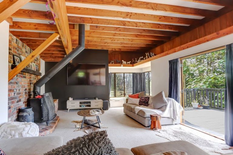 Photo of property in 235 No 2 Line, Okoia, Whanganui, 4572