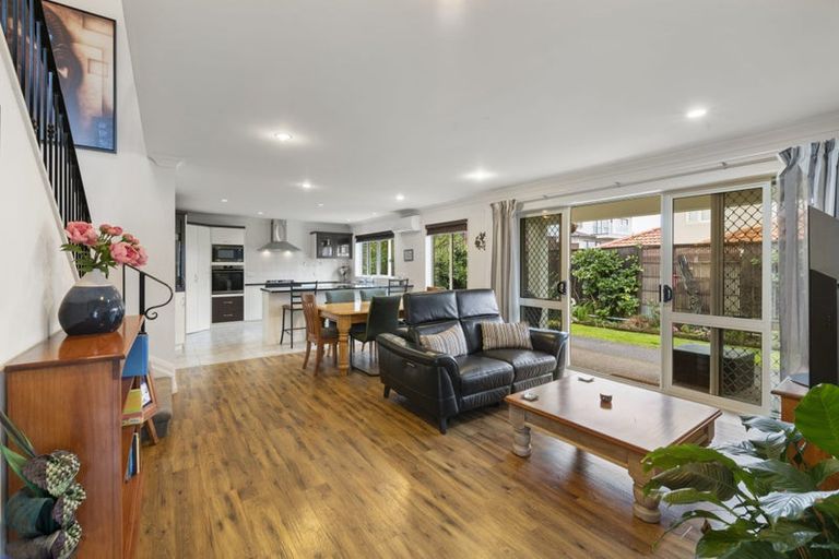 Photo of property in 45 Coachman Drive, Flat Bush, Auckland, 2016