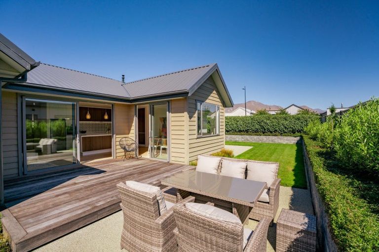 Photo of property in 29 Pounamu Avenue, Albert Town, 9305