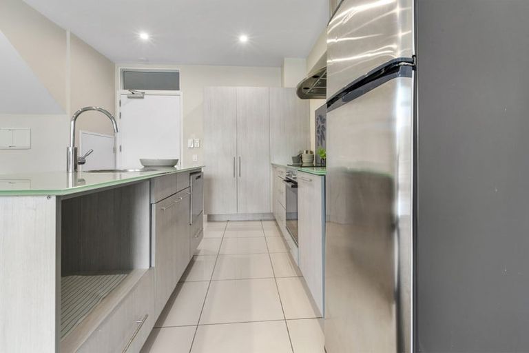 Photo of property in Hb Apartments, 6/3 Holland Street, Te Aro, Wellington, 6011