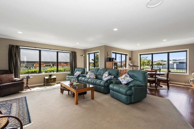 Photo of property in 45 Barrington Drive, Huntington, Hamilton, 3210