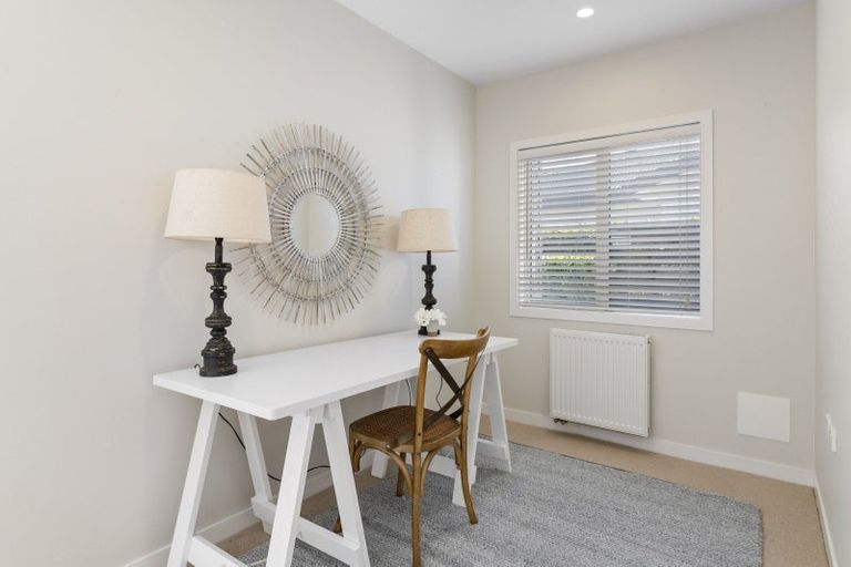 Photo of property in 21 Chateau Crescent, Rangatira Park, Taupo, 3330