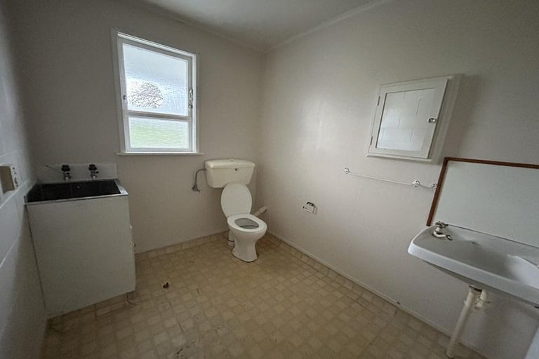 Photo of property in 14-16 Mako Mako Road, Levin, 5510