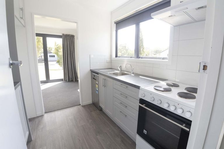 Photo of property in 26 Escort Grove, Awapuni, Palmerston North, 4412