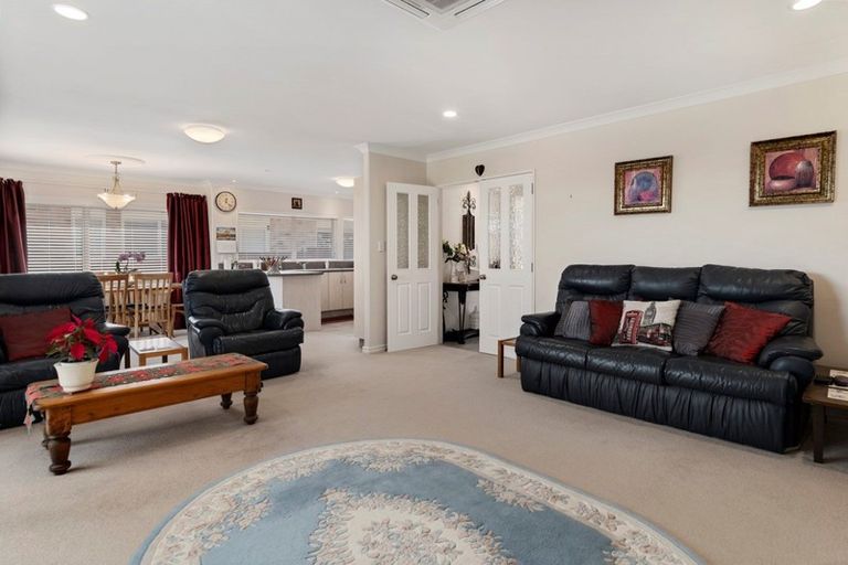Photo of property in 17 La Sendero Way, Bethlehem, Tauranga, 3110