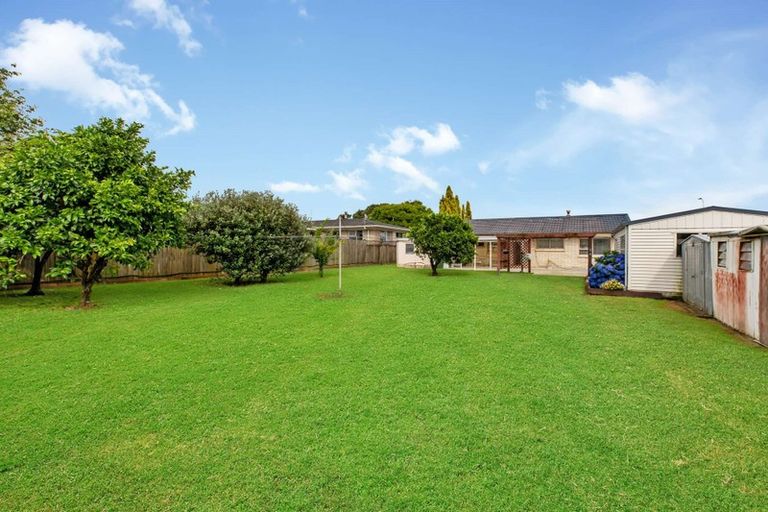 Photo of property in 65 Sandspit Road, Waiuku, 2123