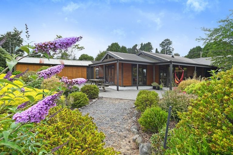 Photo of property in 83 Plateau Road, Te Marua, Upper Hutt, 5018