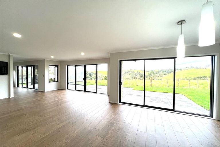 Photo of property in 6 Bendemeer Place, Flat Bush, Auckland, 2016