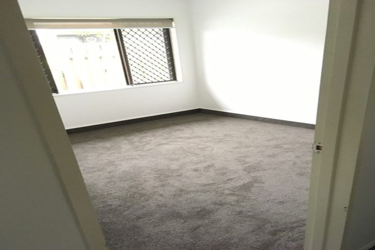 Photo of property in 2/17 Church Road, Taradale, Napier, 4112