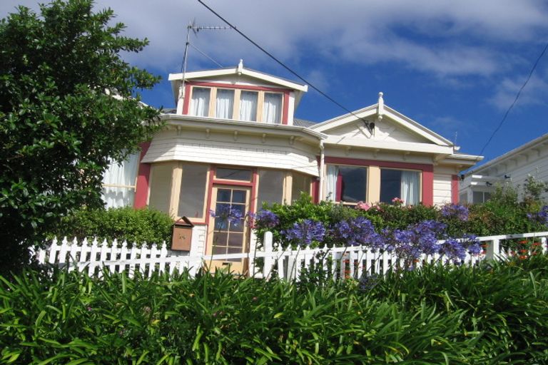 Photo of property in 14 Hadfield Terrace, Kelburn, Wellington, 6012