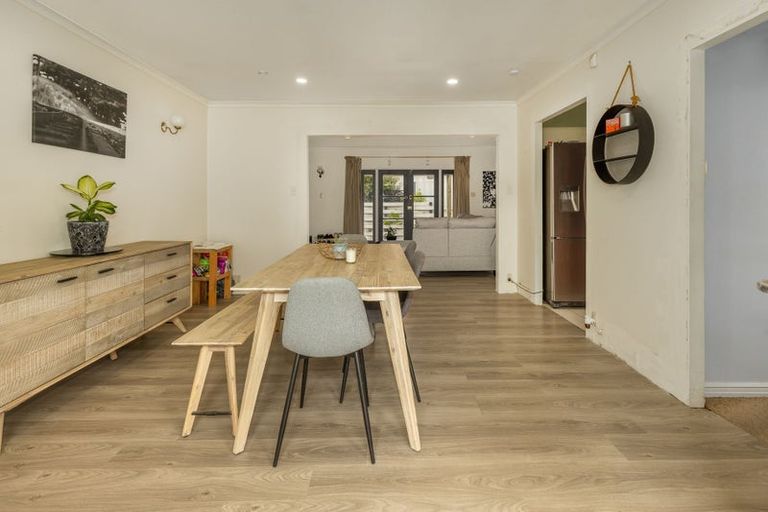 Photo of property in 12 Mahana Road, Paraparaumu Beach, Paraparaumu, 5032