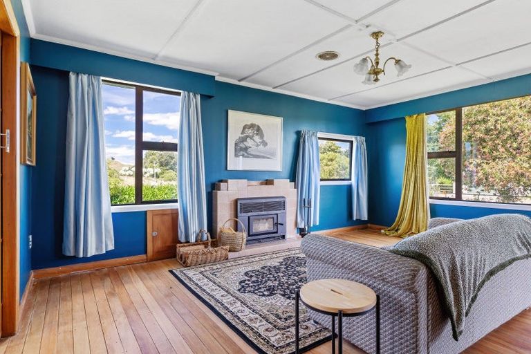 Photo of property in 72 Oparatai Road, Mangatainoka, Pahiatua, 4982