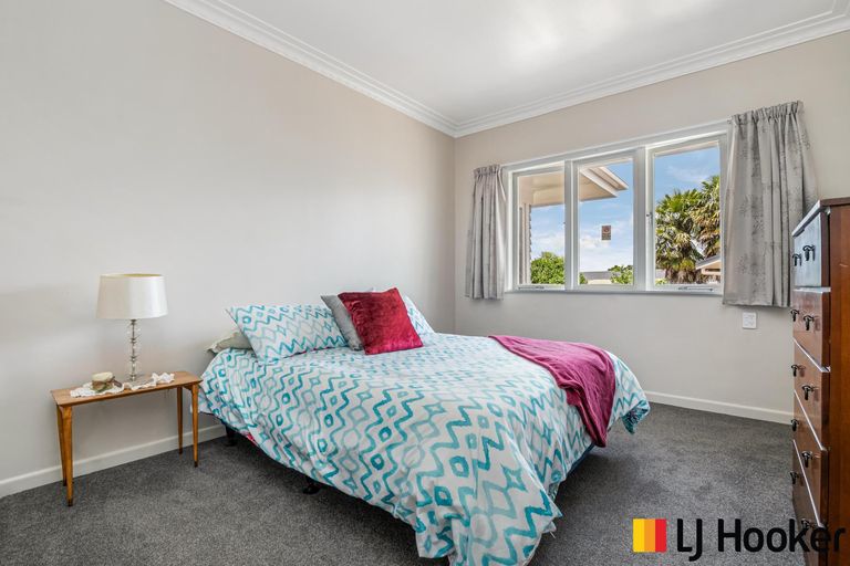 Photo of property in 37 Hooper Avenue, Pukekohe, 2120