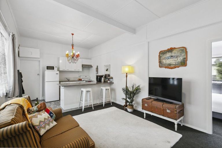 Photo of property in 2 Nikau Street, Newtown, Wellington, 6021