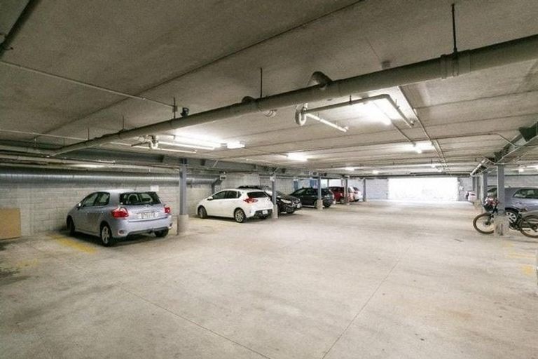 Photo of property in Luxford Villas, 109/72 Herald Street, Berhampore, Wellington, 6023