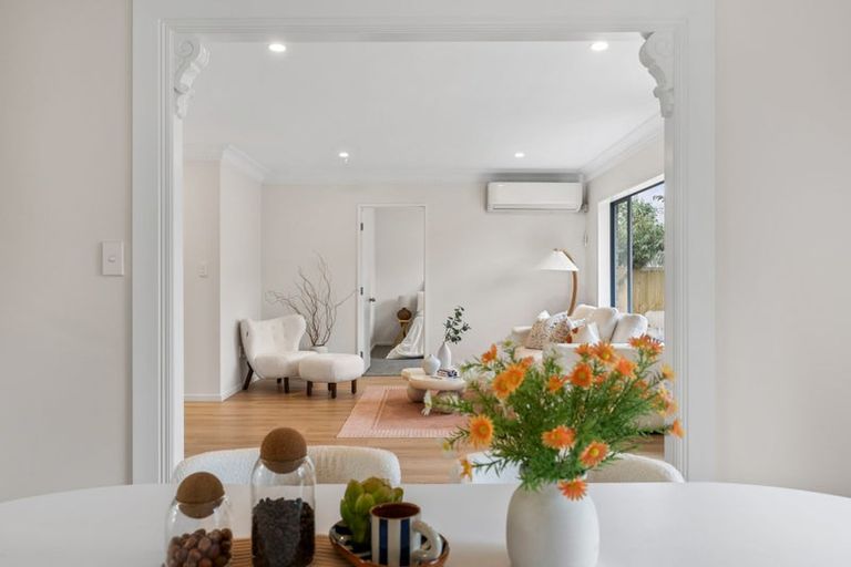 Photo of property in 710a Pakuranga Road, Howick, Auckland, 2010