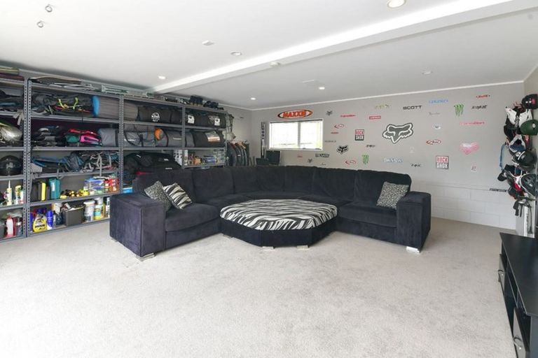 Photo of property in 11a Greta Place, Stanmore Bay, Whangaparaoa, 0932