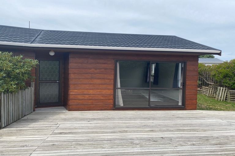 Photo of property in 47 Guadeloupe Crescent, Grenada Village, Wellington, 6037