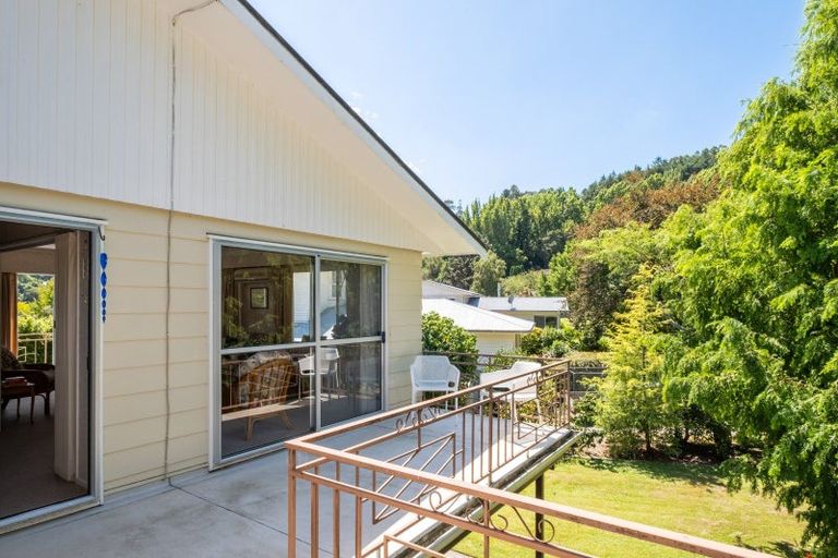Photo of property in 20 Seddon Crescent, Whataupoko, Gisborne, 4010
