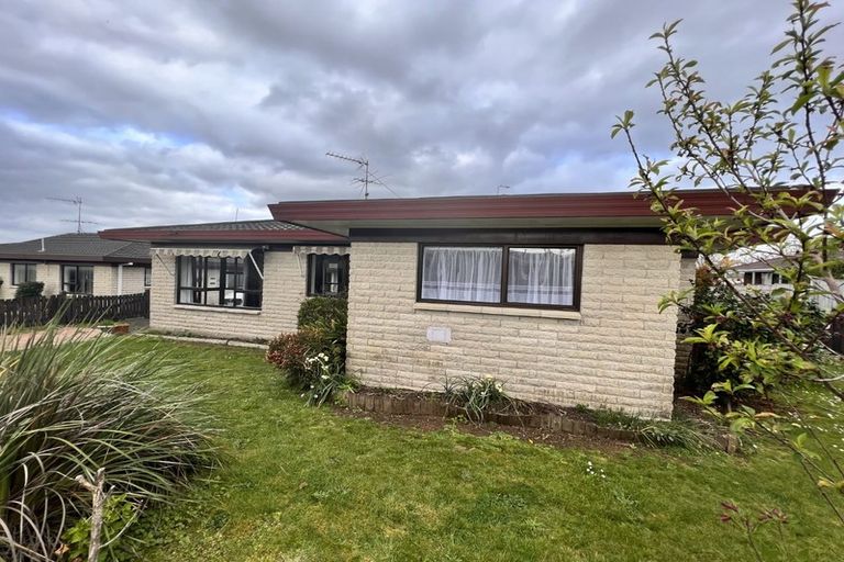 Photo of property in 221b Queen Street, Pukekohe, 2120
