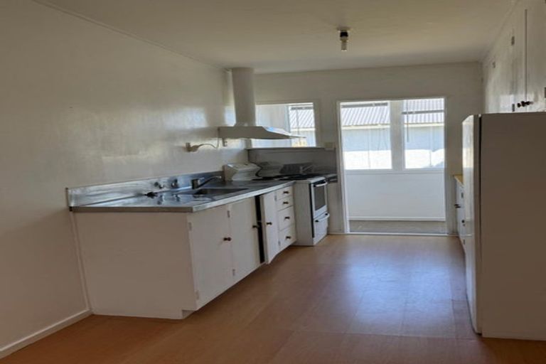 Photo of property in 1/95a Freyberg Street, Lyall Bay, Wellington, 6022