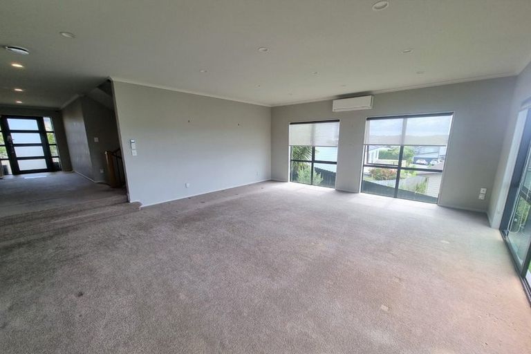 Photo of property in 74 Oakway Drive, Schnapper Rock, Auckland, 0632