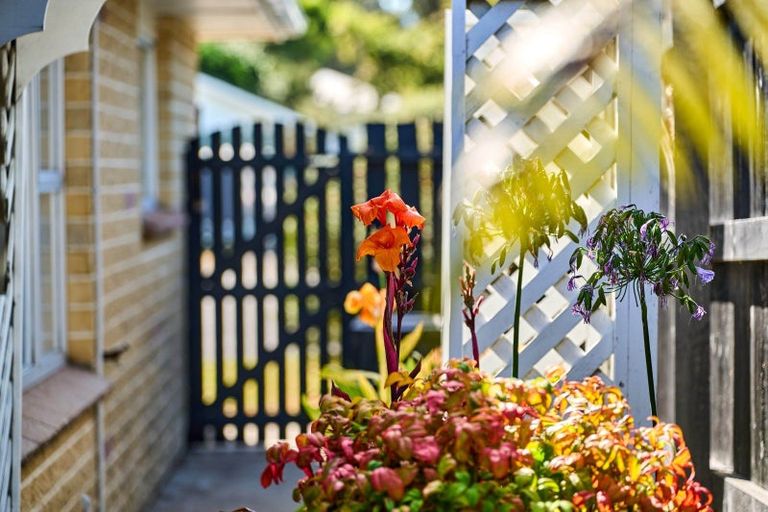 Photo of property in 18 Anthony Grove, Paraparaumu Beach, Paraparaumu, 5032