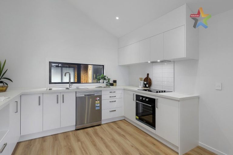 Photo of property in 15/33 Raukawa Street, Stokes Valley, Lower Hutt, 5019