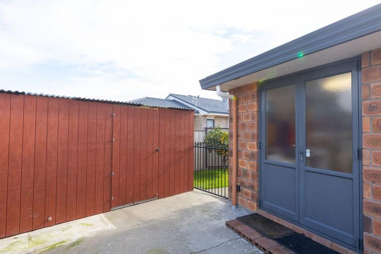 Photo of property in 48 Tennyson Avenue, Kelvin Grove, Palmerston North, 4414
