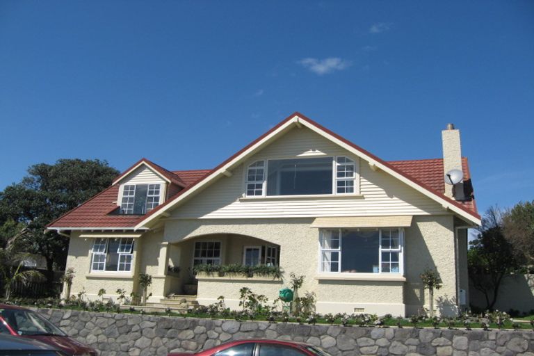 Photo of property in 10 Woolcombe Terrace, New Plymouth, 4310