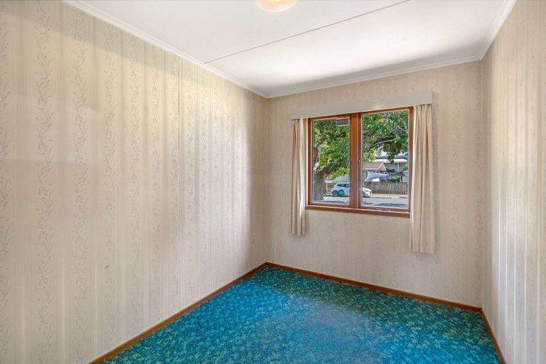 Photo of property in 2 Caius Avenue, Gonville, Whanganui, 4501