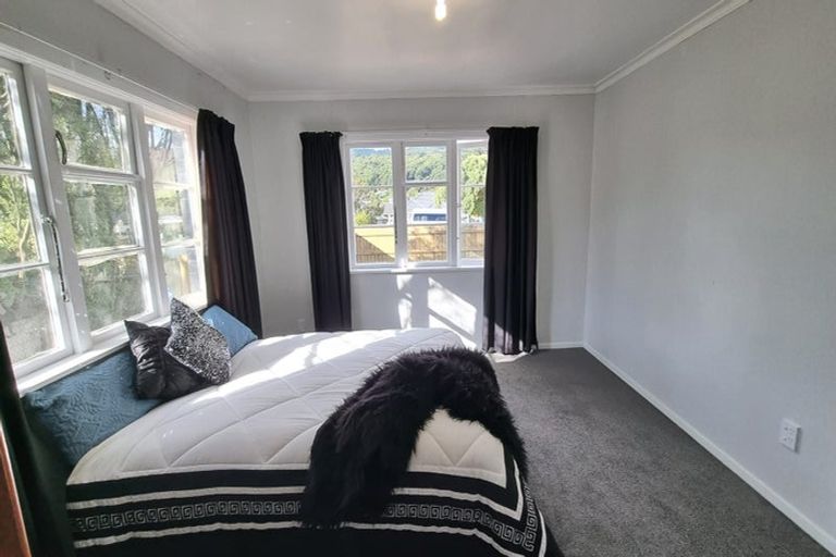 Photo of property in 70 Main Road, Wainuiomata, Lower Hutt, 5014