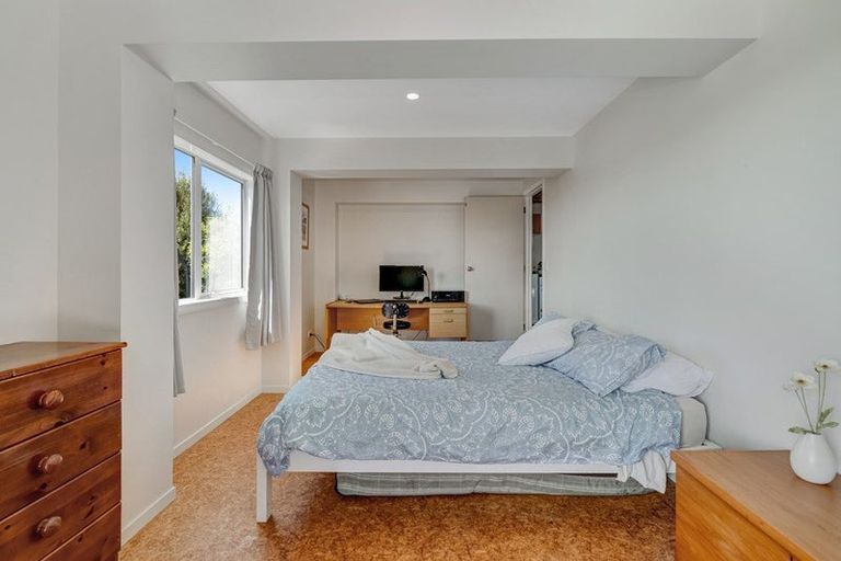 Photo of property in 1229 Whangaparaoa Road, Gulf Harbour, Whangaparaoa, 0930