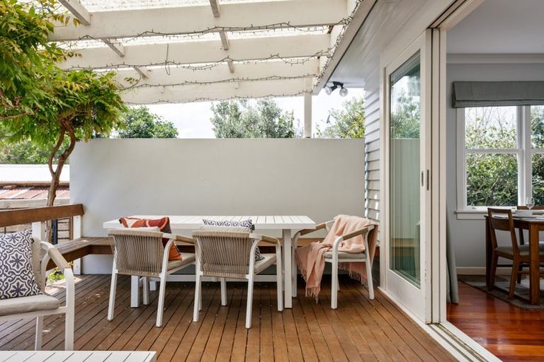 Photo of property in 28a Moana Road, Okitu, Gisborne, 4010