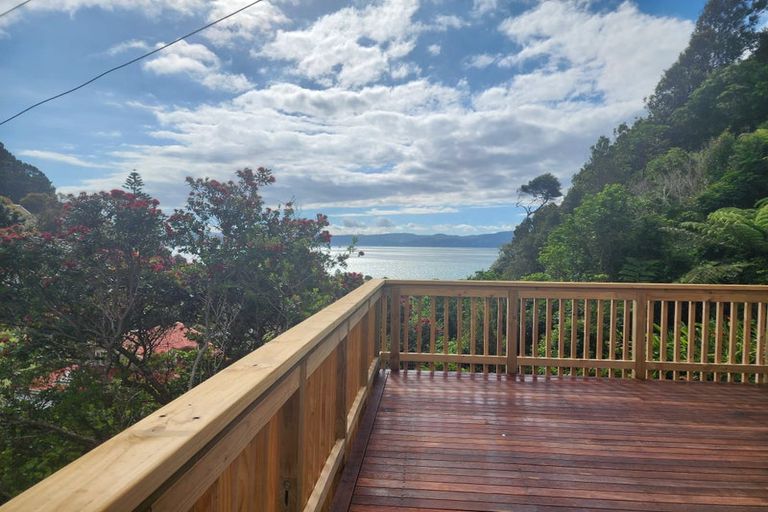 Photo of property in 43 Rona Street, Eastbourne, Lower Hutt, 5013