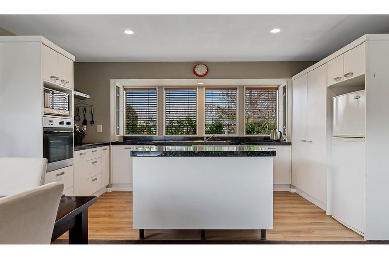 Photo of property in 12 Mistral Road, Northwood, Christchurch, 8051