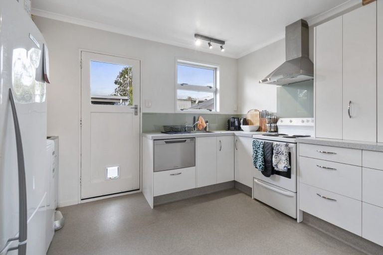 Photo of property in 2b Karaka Street, Hokowhitu, Palmerston North, 4410