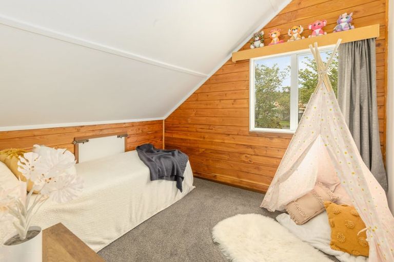 Photo of property in 5 Redwood Close, Paraparaumu, 5032