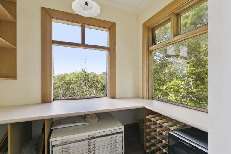 Photo of property in 67 Highbury Road, Highbury, Wellington, 6012