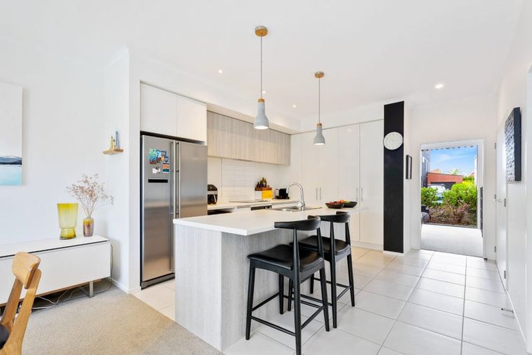 Photo of property in 7 Kanuka Road, Hobsonville, Auckland, 0616