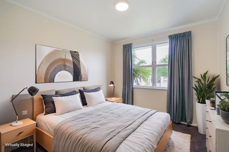 Photo of property in 1/24 Greenhaven Avenue, Opaheke, Papakura, 2113